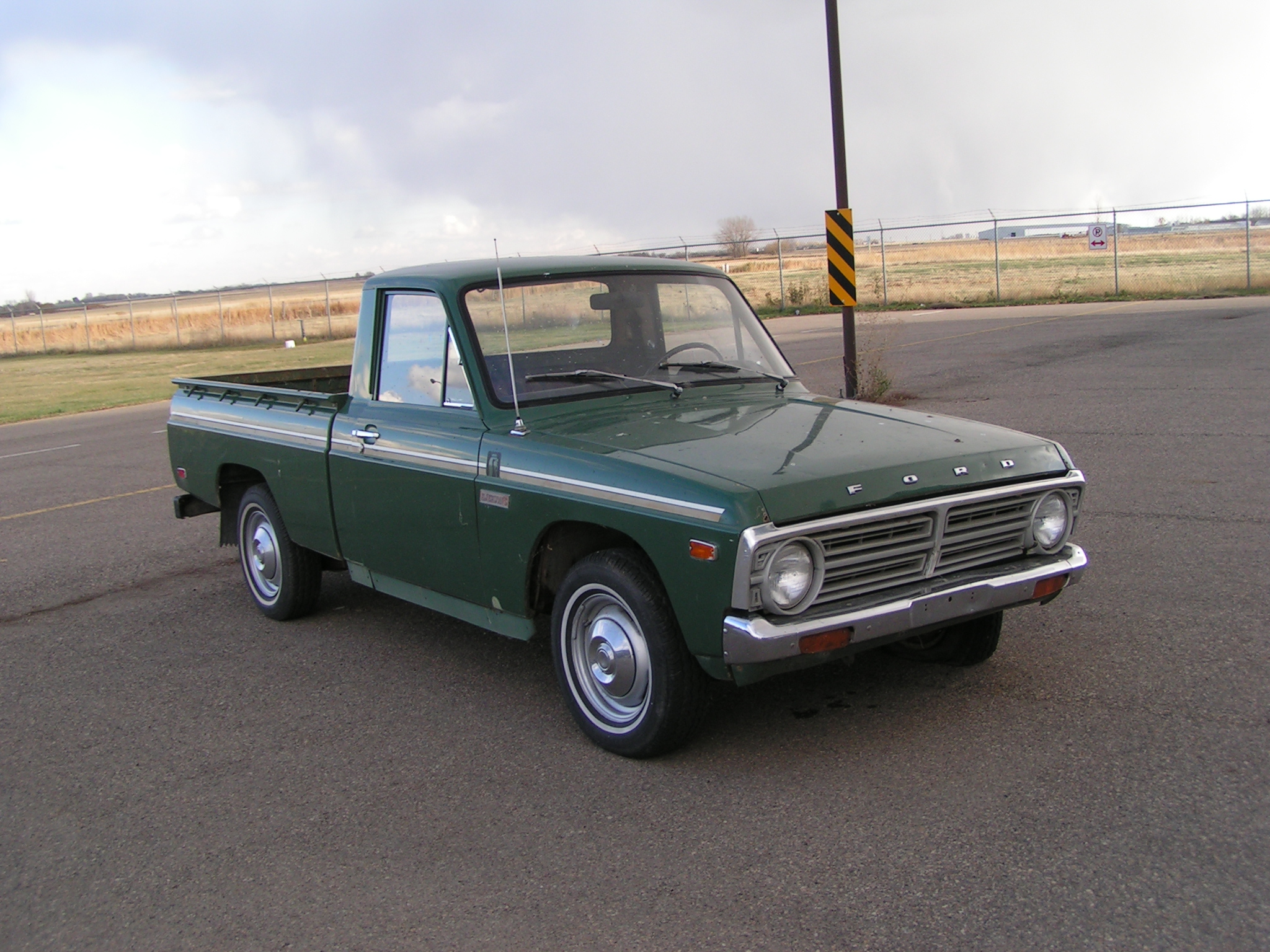 Ford Courier 1972 #1