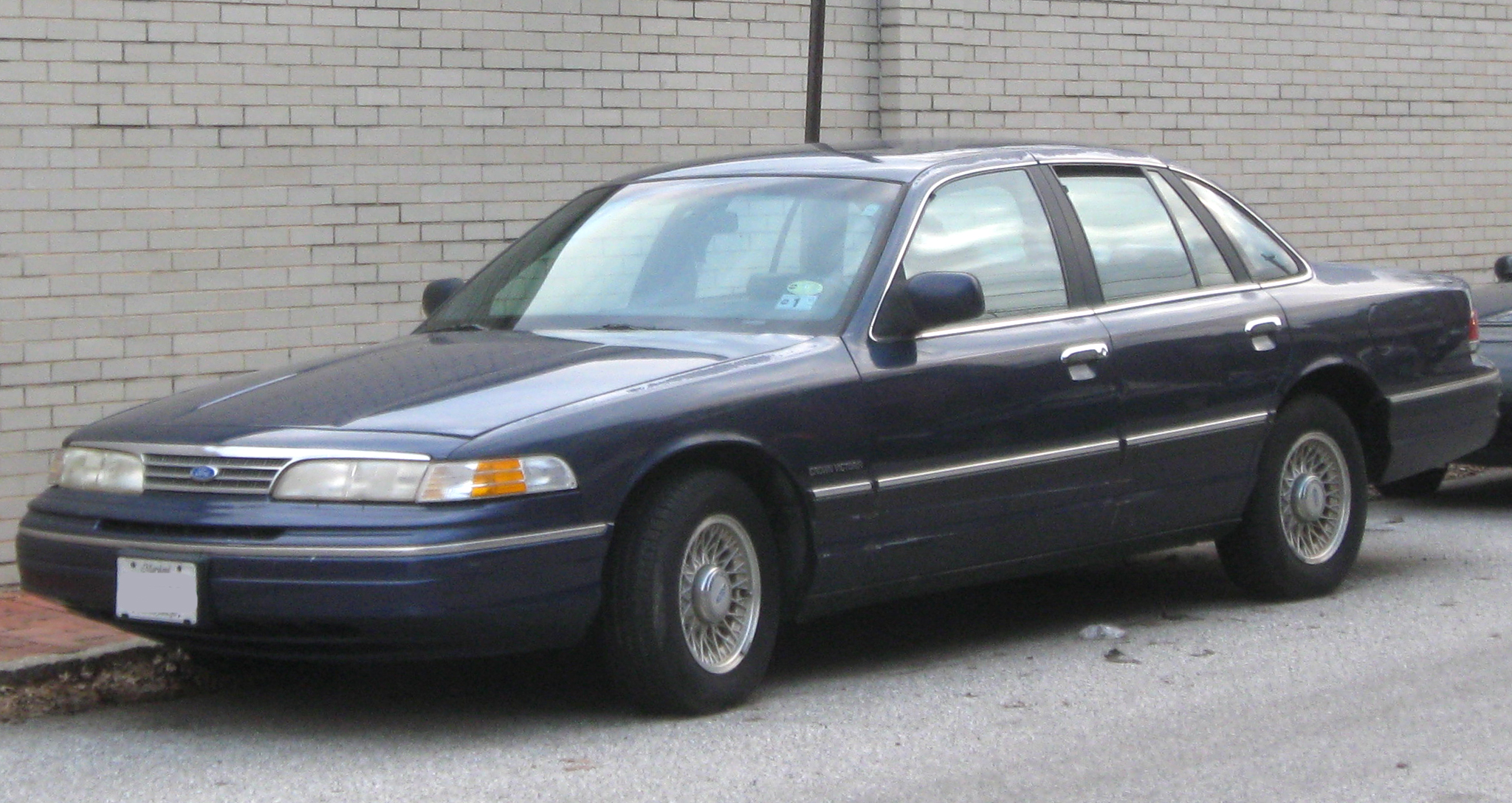 Ford Crown Victoria 1992 #2