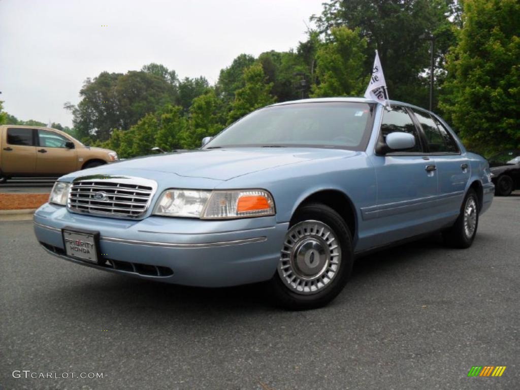 Ford Crown Victoria #8