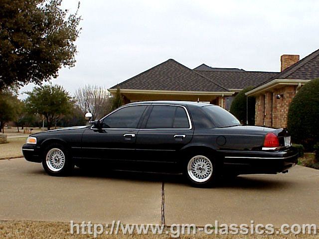 Ford Crown Victoria 2002 #12