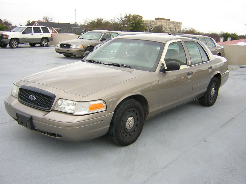 Ford Crown Victoria 2003 #12