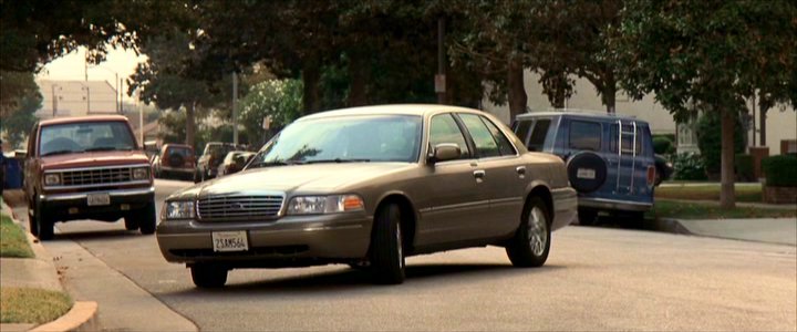 Ford Crown Victoria 2003 #3