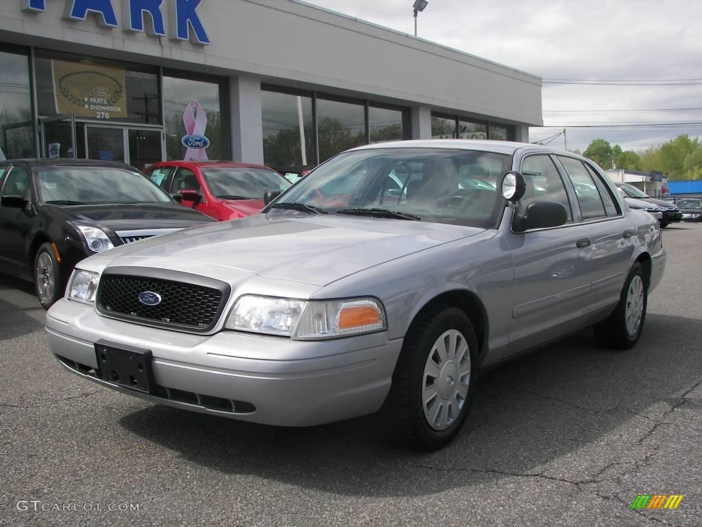 Ford Crown Victoria 2007 #7