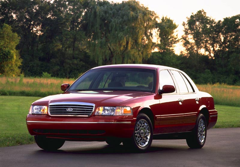 Ford Crown Victoria 2010 #9