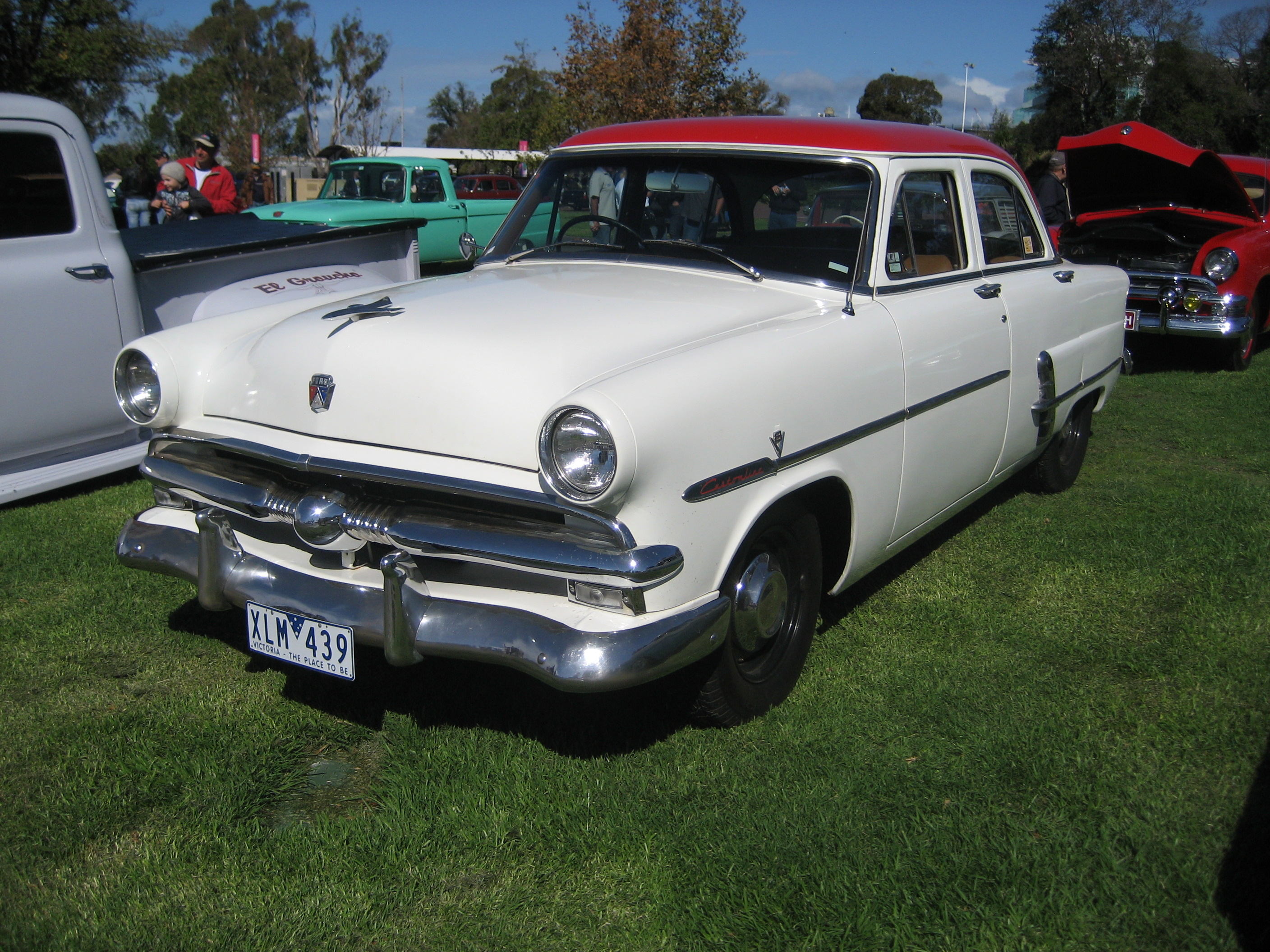 Ford Customline 1953 #1
