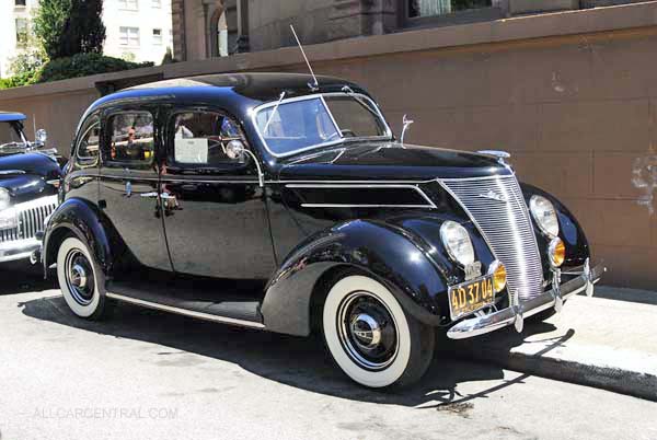 Ford Deluxe 1937 #3