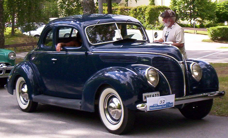Ford Deluxe 1938 #7