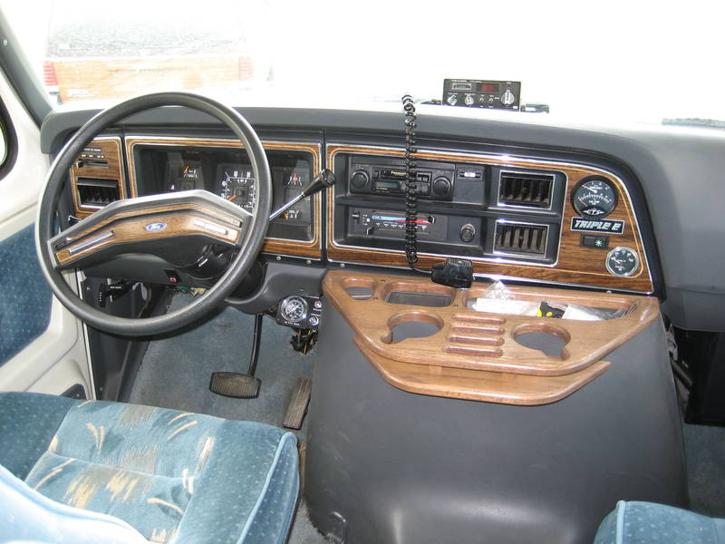 Ford E250 1985 #6