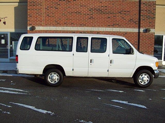 Ford Econoline Wagon 2006 #4