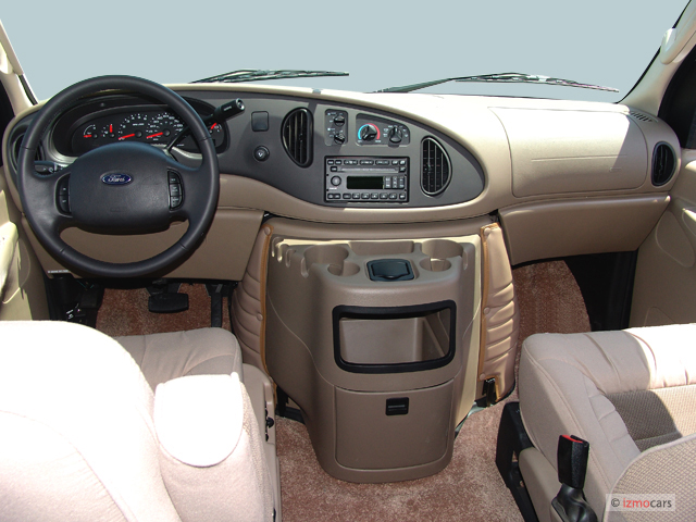 Ford Econoline Wagon 2009 #11