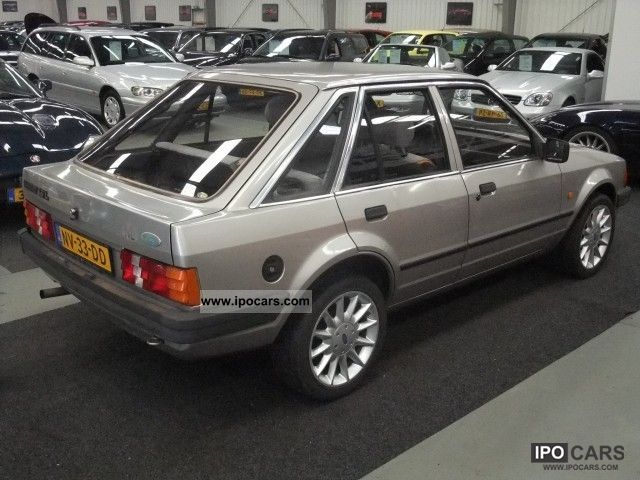 Ford Escort 1985 #9