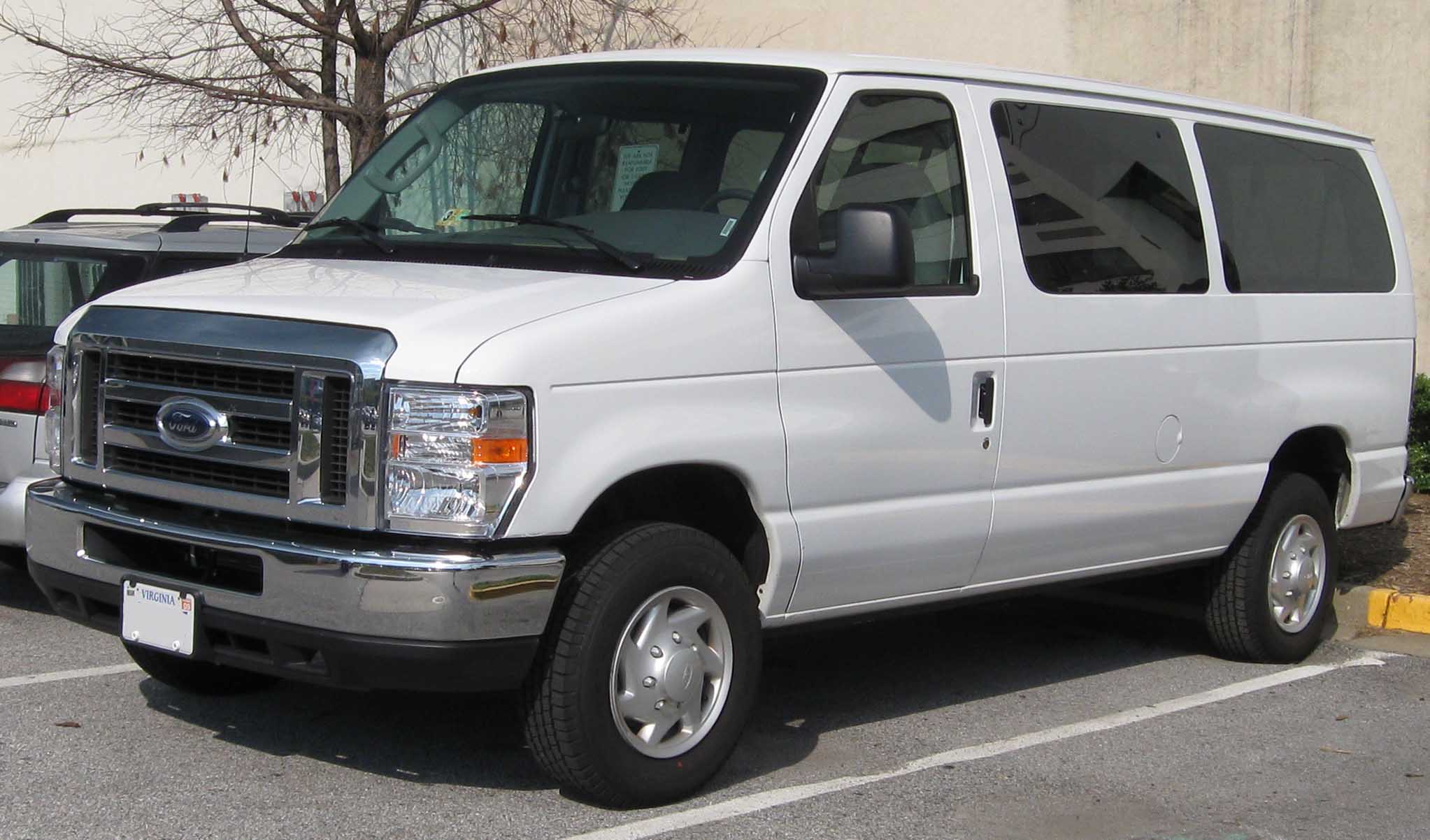 2014 Ford E-Series Van - Information and photos - MOMENTcar