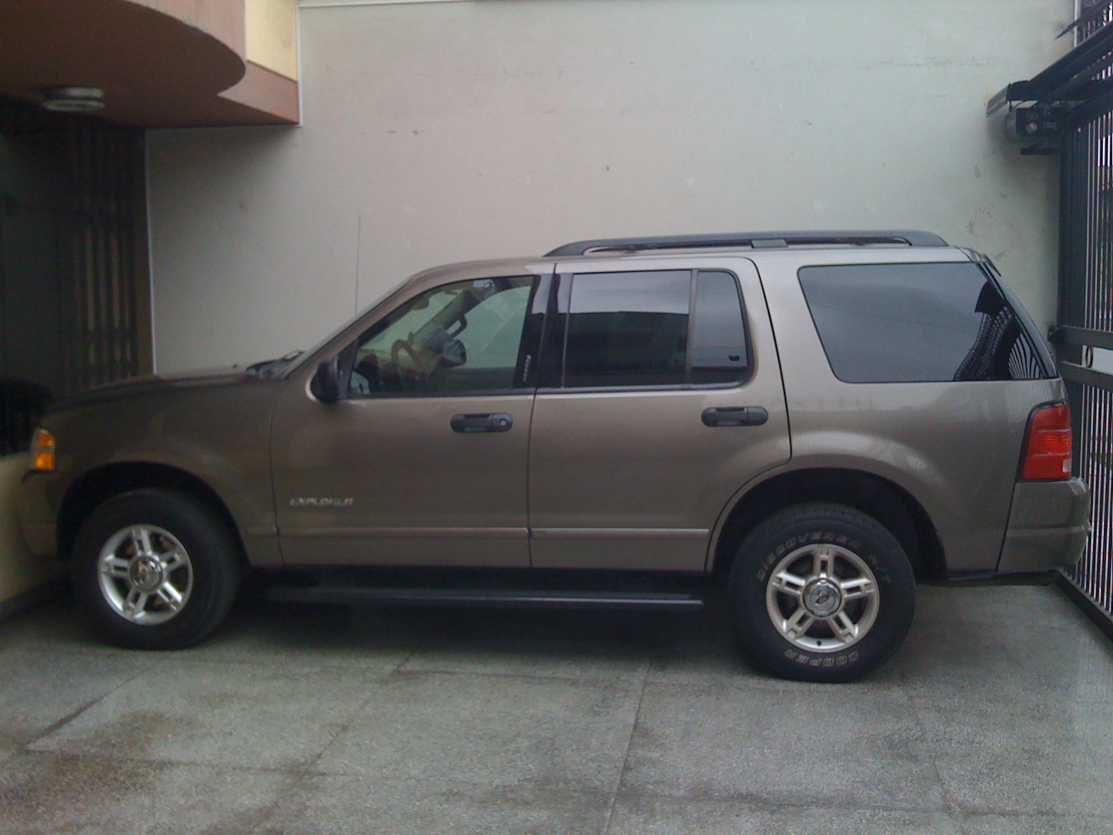 Ford Explorer 2004 #3