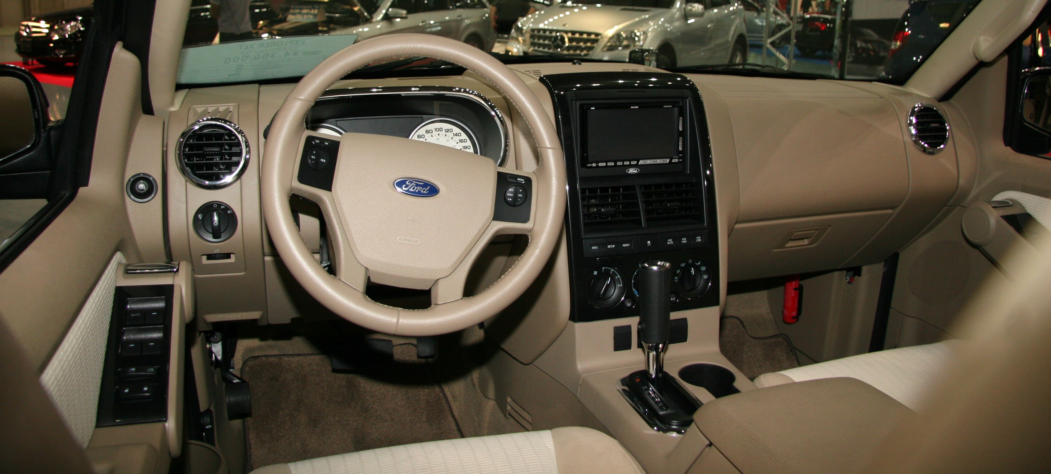 Ford Explorer 2010 #10