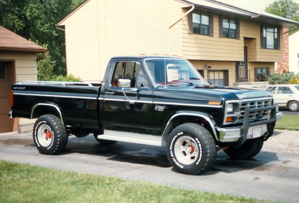 Ford F250 1984 #1