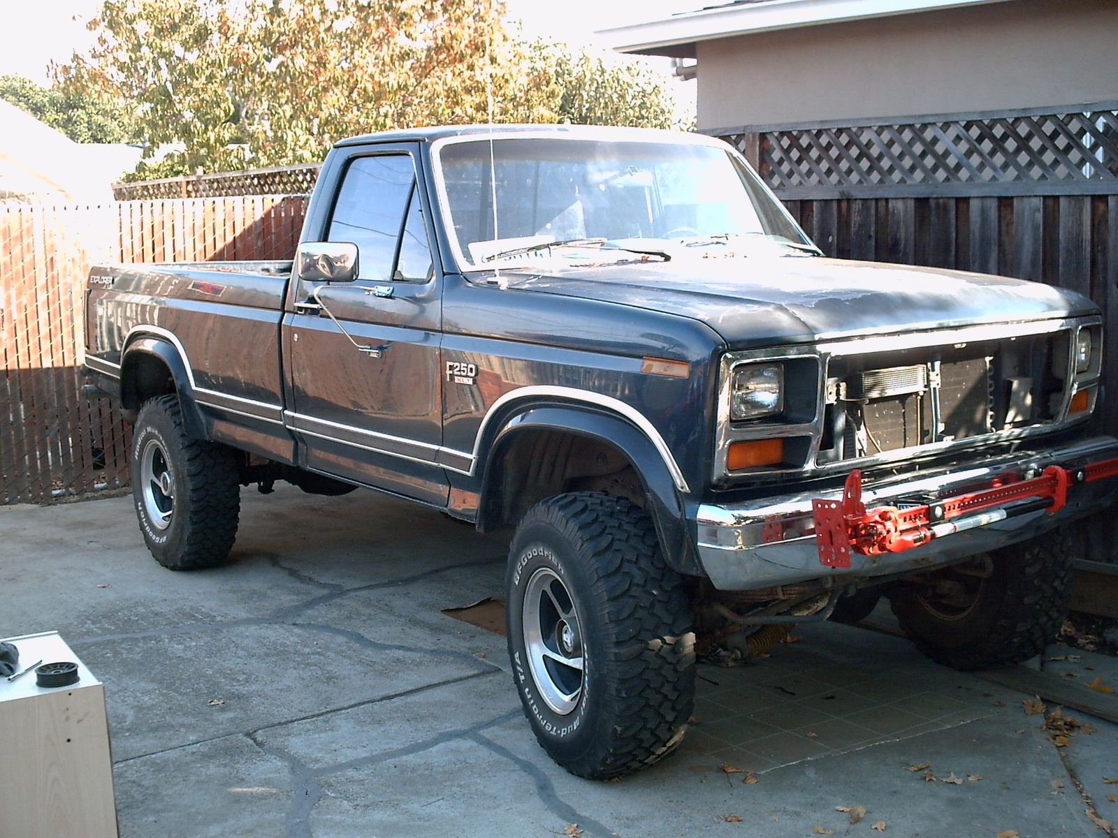 Ford F250 1985 #6
