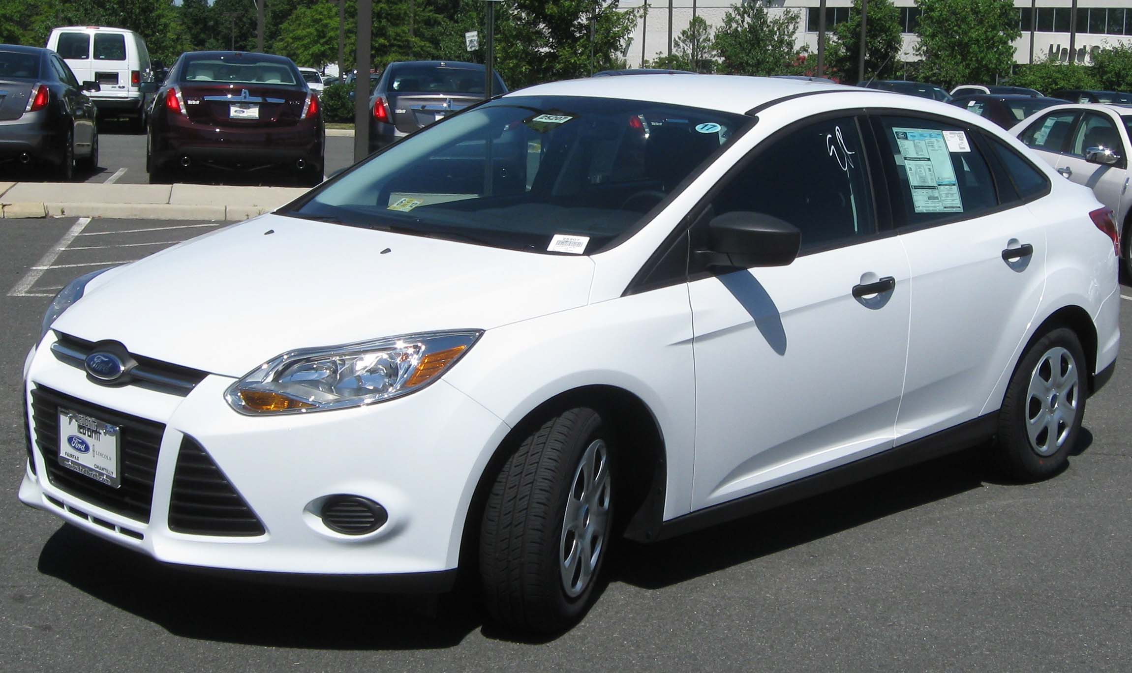 Ford Focus S #32