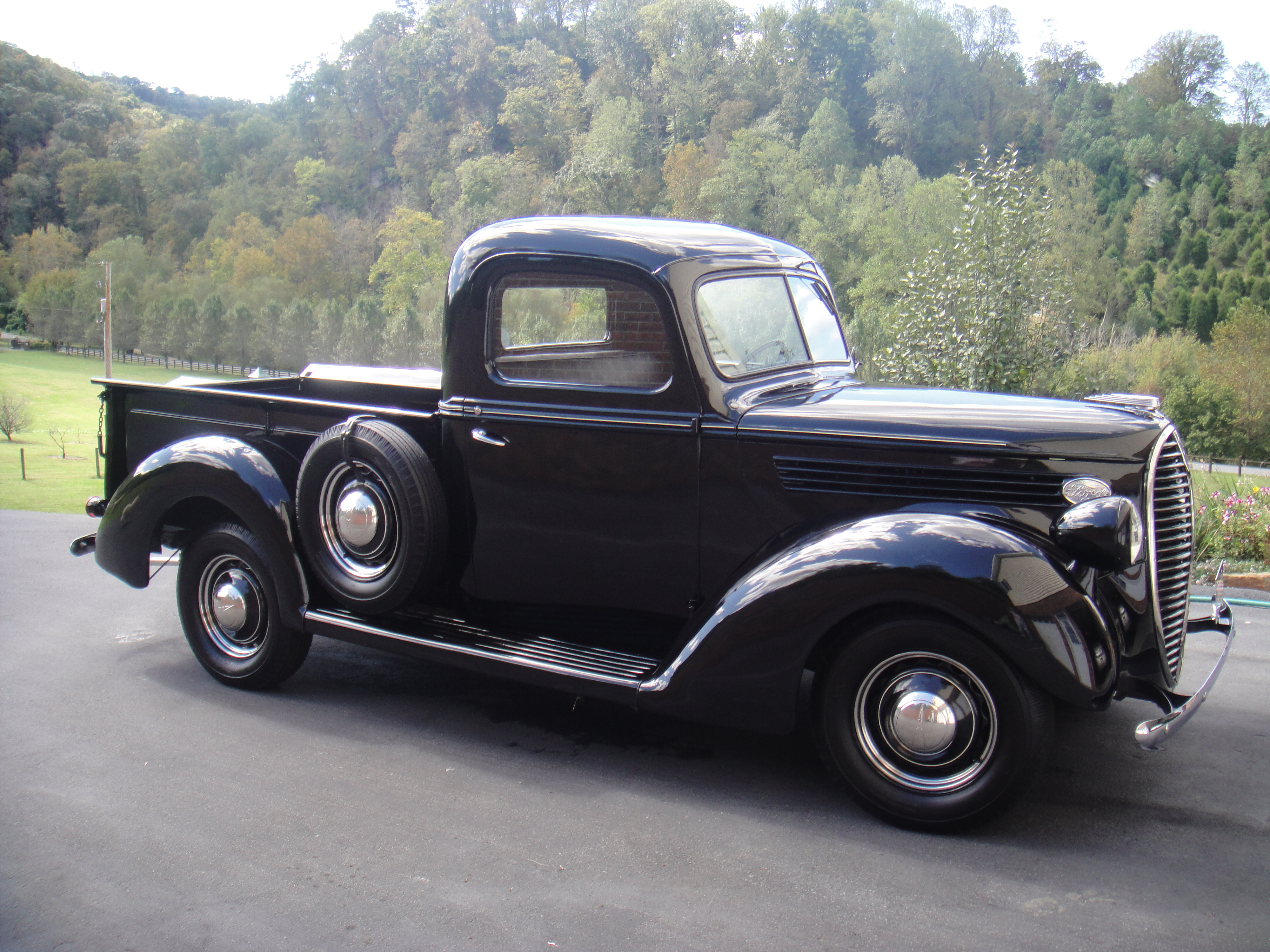 Ford Pickup 1938 #1