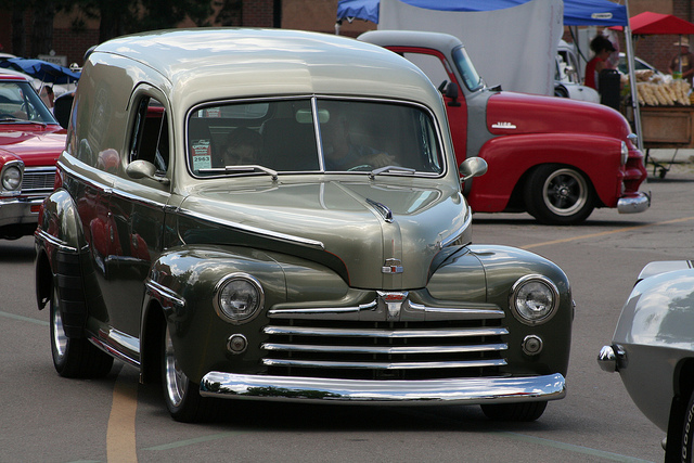 Ford Sedan Delivery 1947 #4