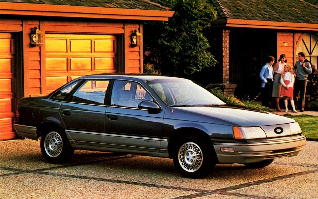 Ford Taurus 1986 #9