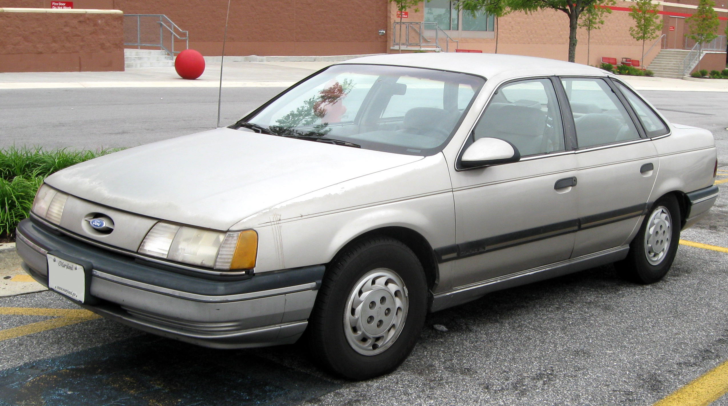 Ford Taurus 1988 #3