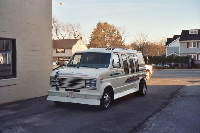 Ford Van 1987 #1