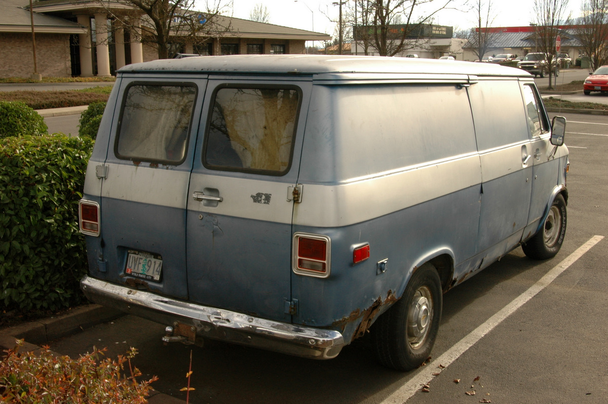 GMC Vandura 1976 #9