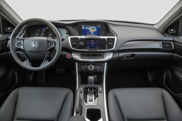 Honda Accord Hybrid Touring #4