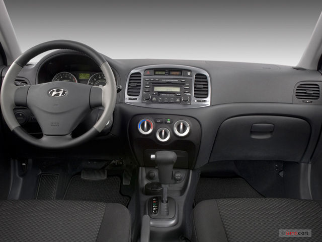 Hyundai Accent 2010 #7