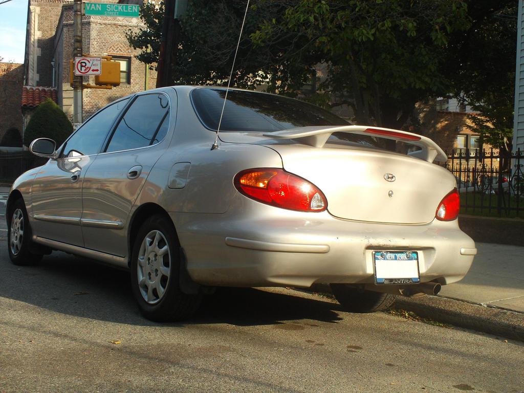 Hyundai Elantra 2000 #8