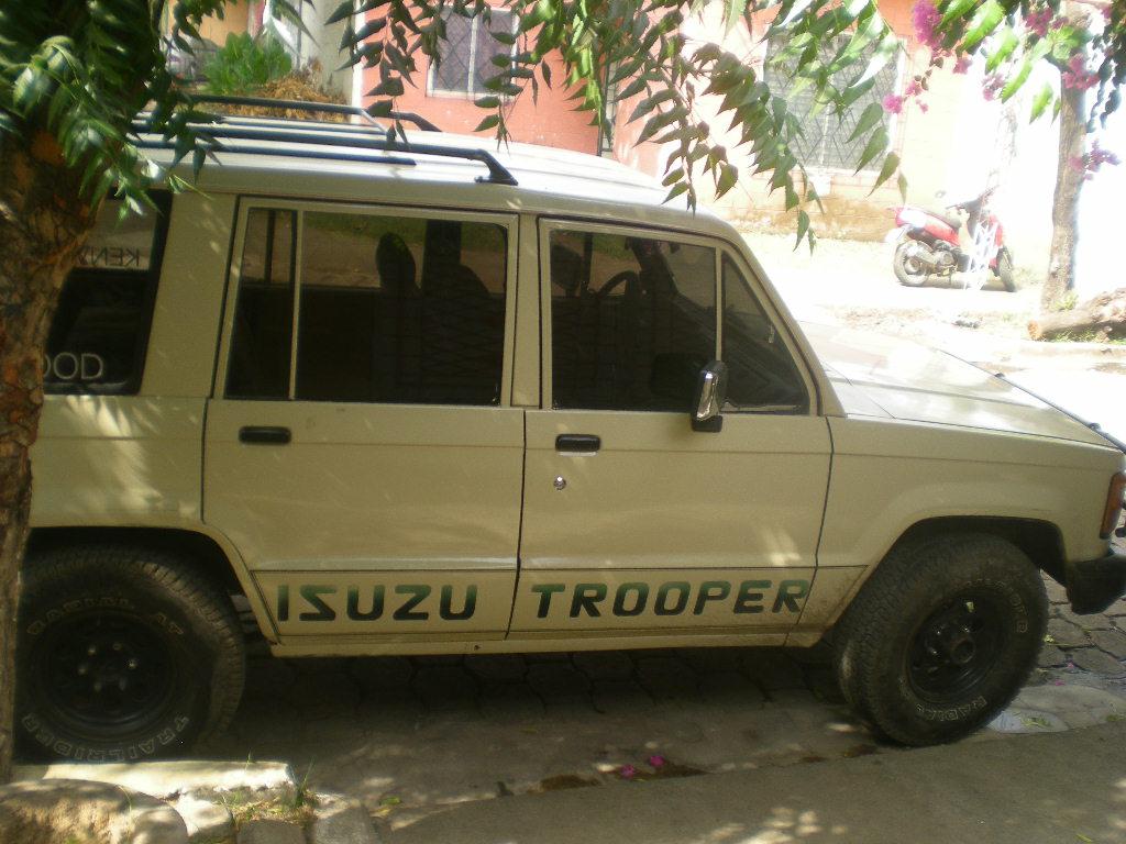 Isuzu Trooper 1986 #14