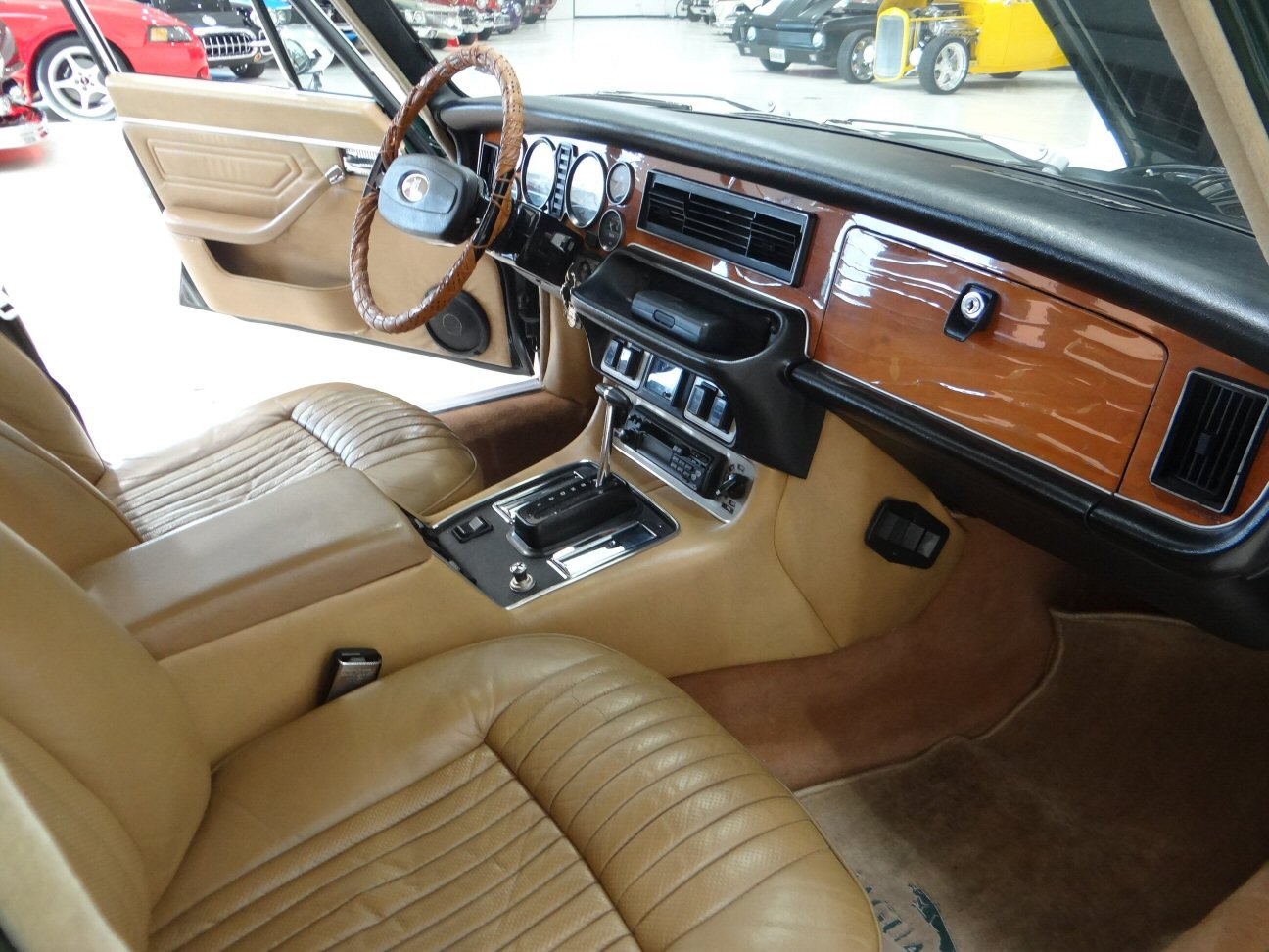 Jaguar XJ6 1976 #5
