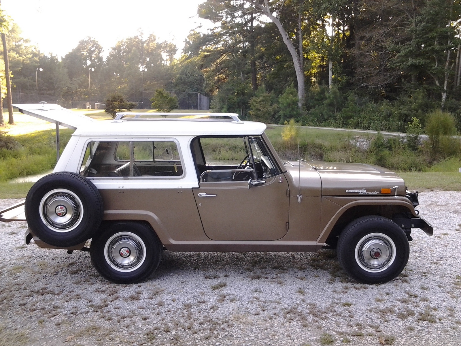 Jeep Wagoneer 1970 #11