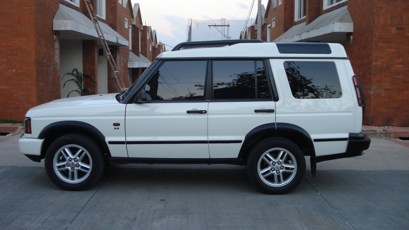 Land Rover Discovery 2004 #9