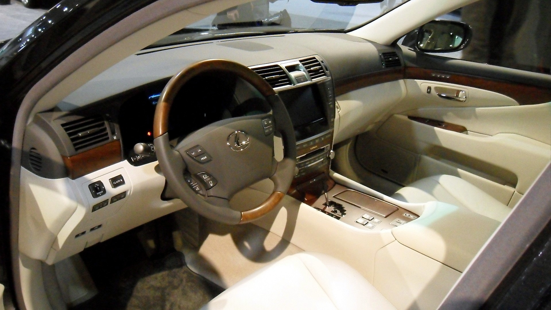 Lexus LS 460 2010 #6
