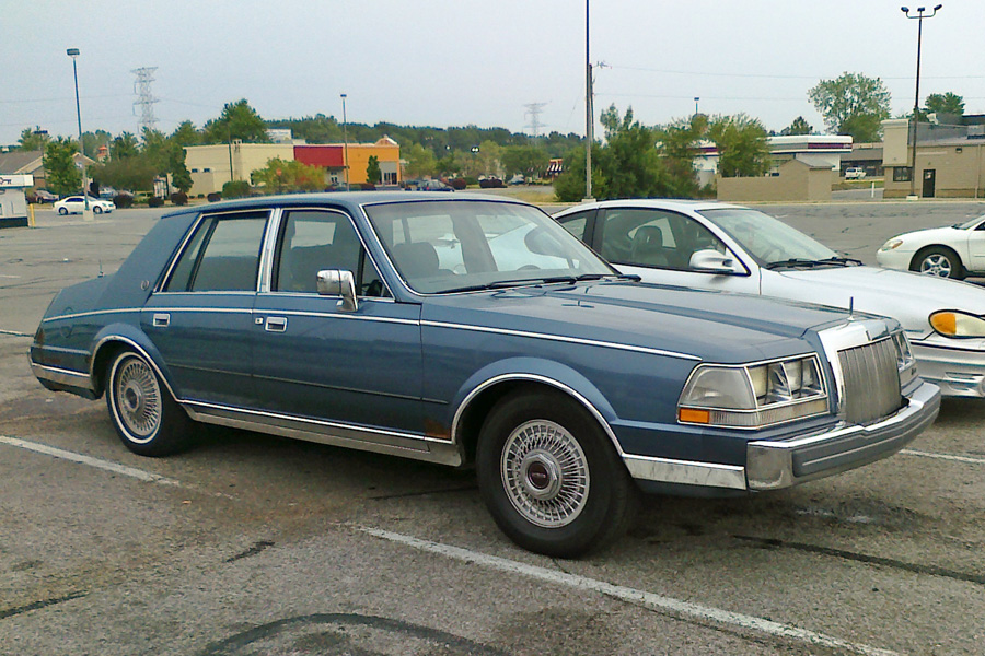 Lincoln Continental 1985 #8