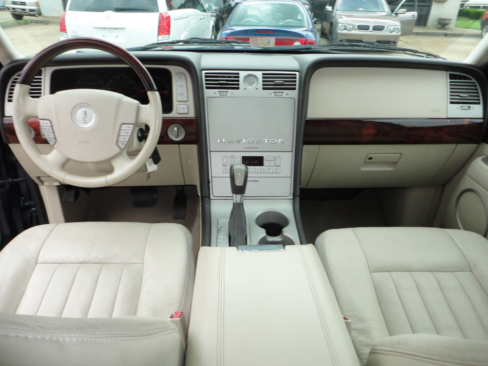 Lincoln Navigator Premium #5