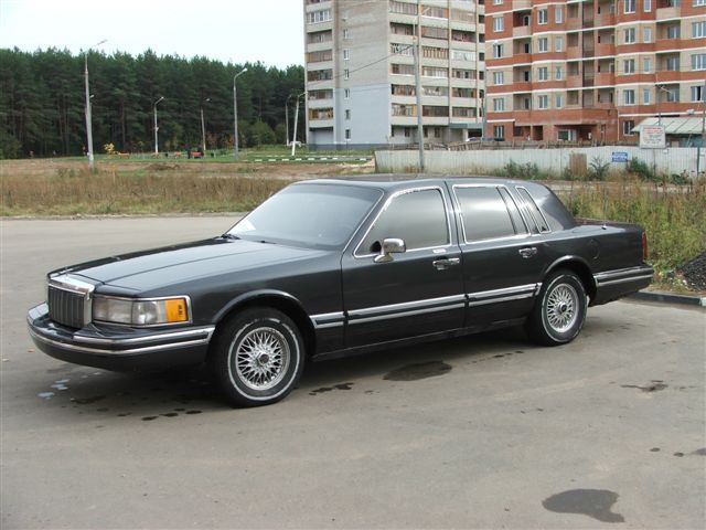 Lincoln Town Car 1992 #1