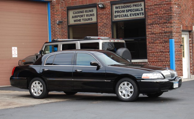 Lincoln Town Car Executive L #14