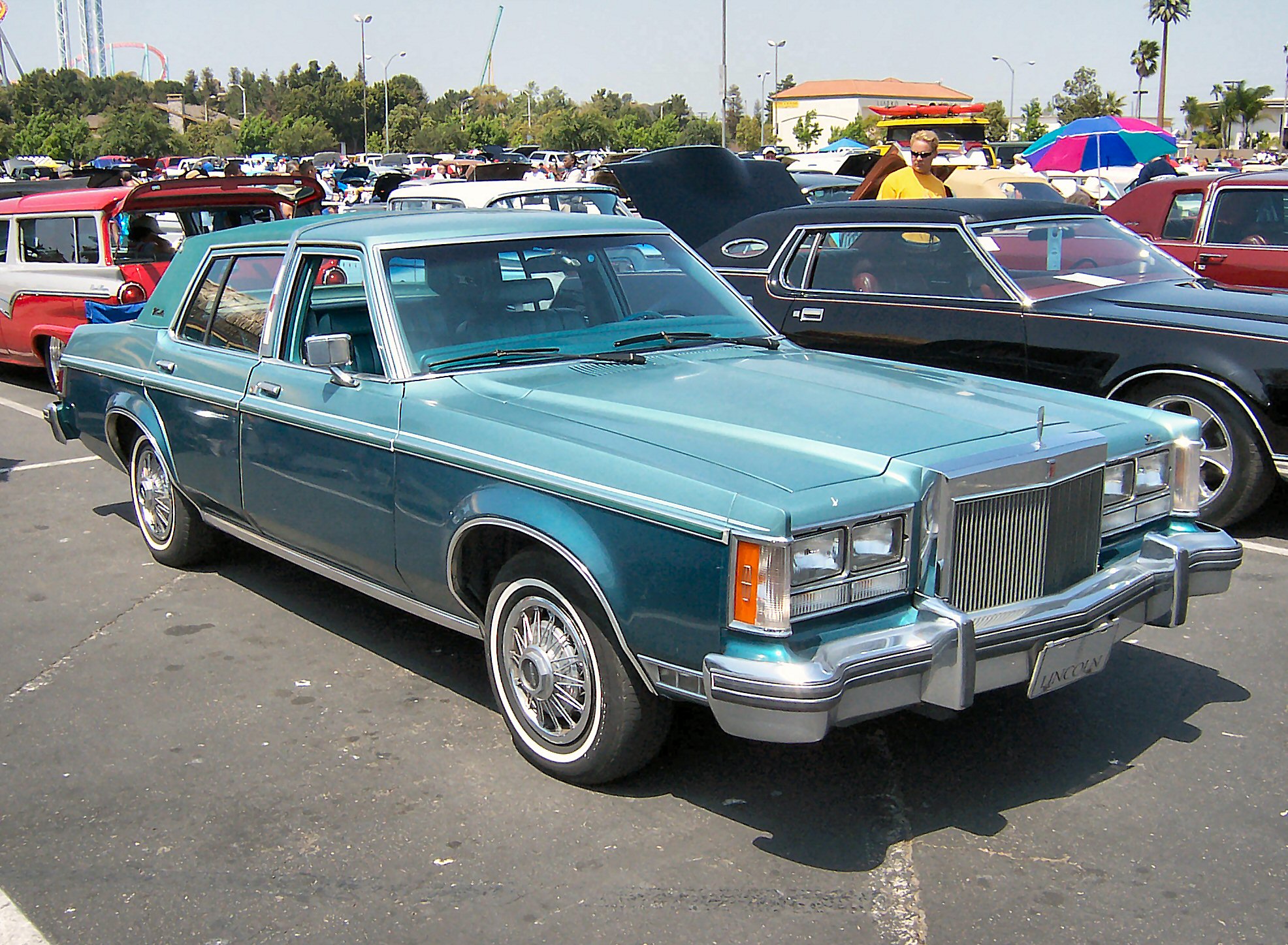 Lincoln Versailles 1977 #3