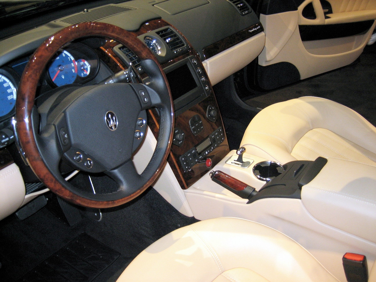 Maserati Quattroporte 2006 #3