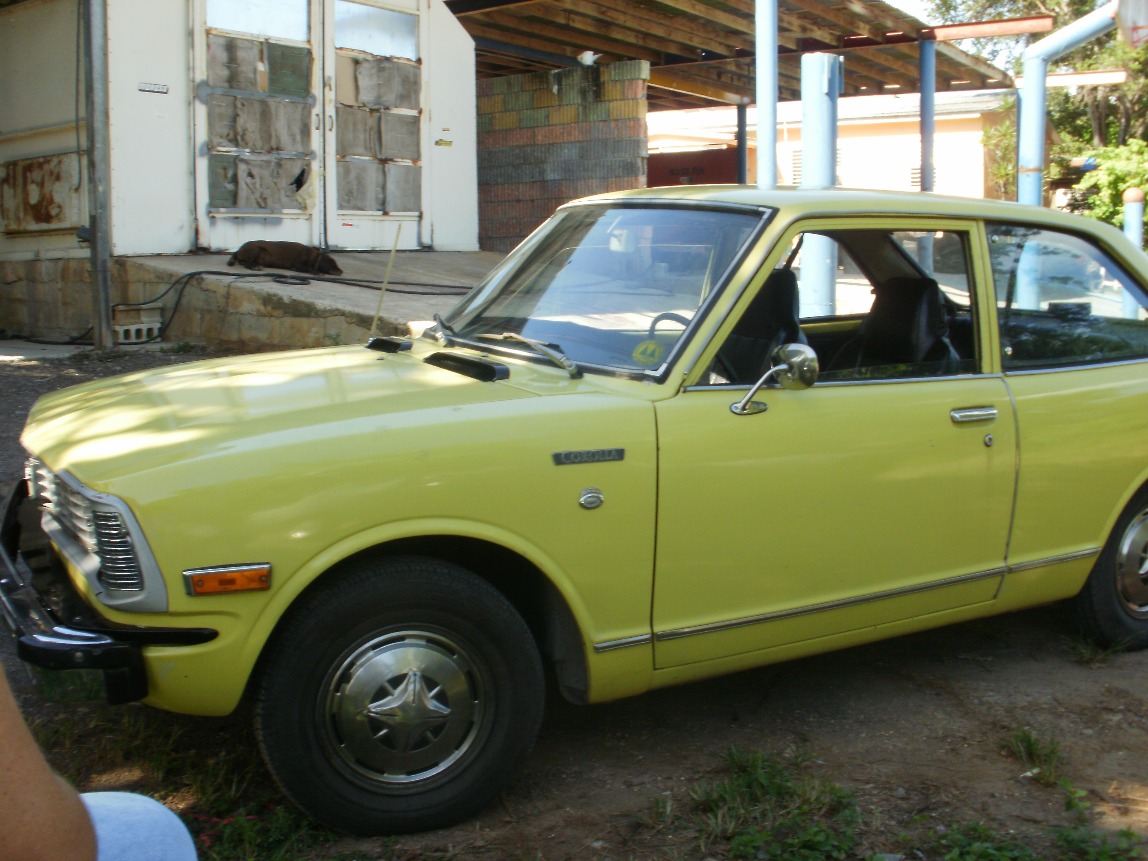 Mazda 1200 1971 #12