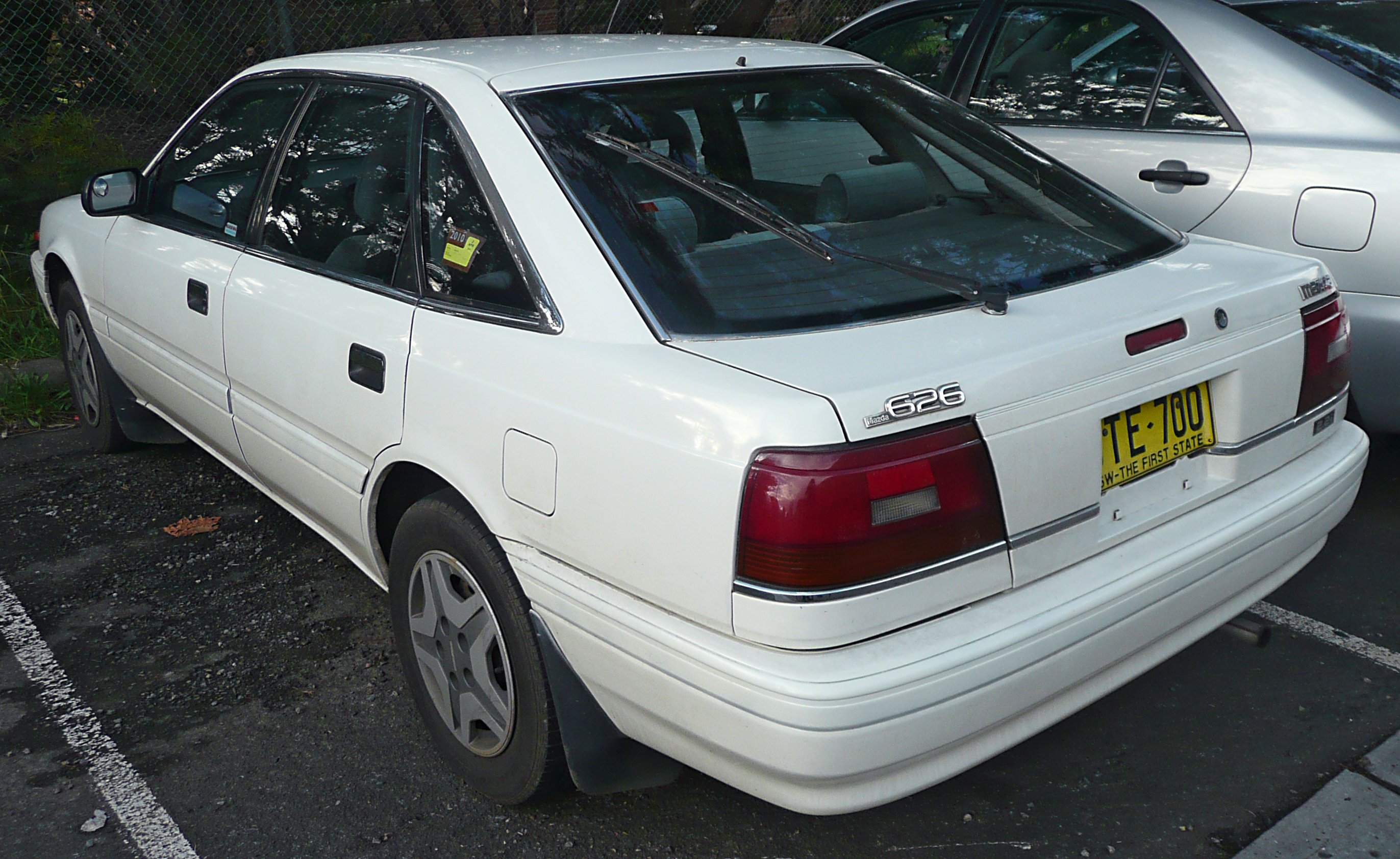 Mazda 626 1989 #1
