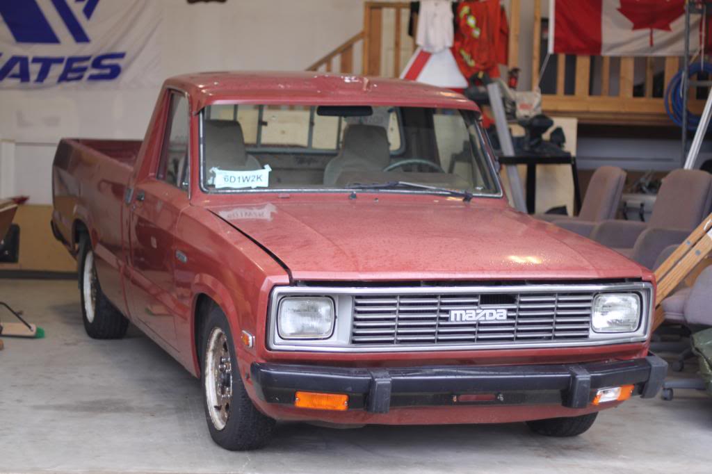 Mazda B2000 1983 #4