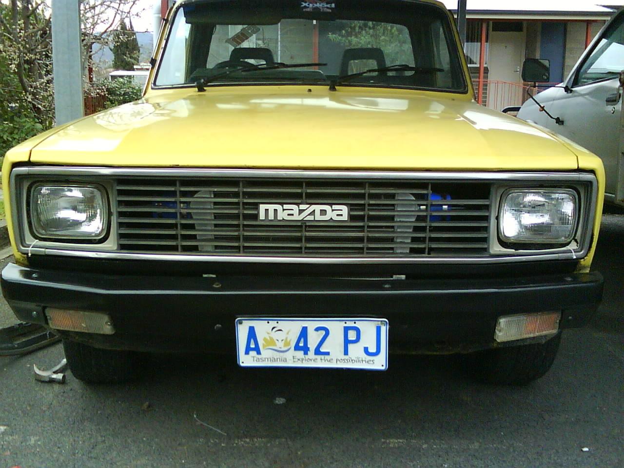 Mazda B2000 1983 #5