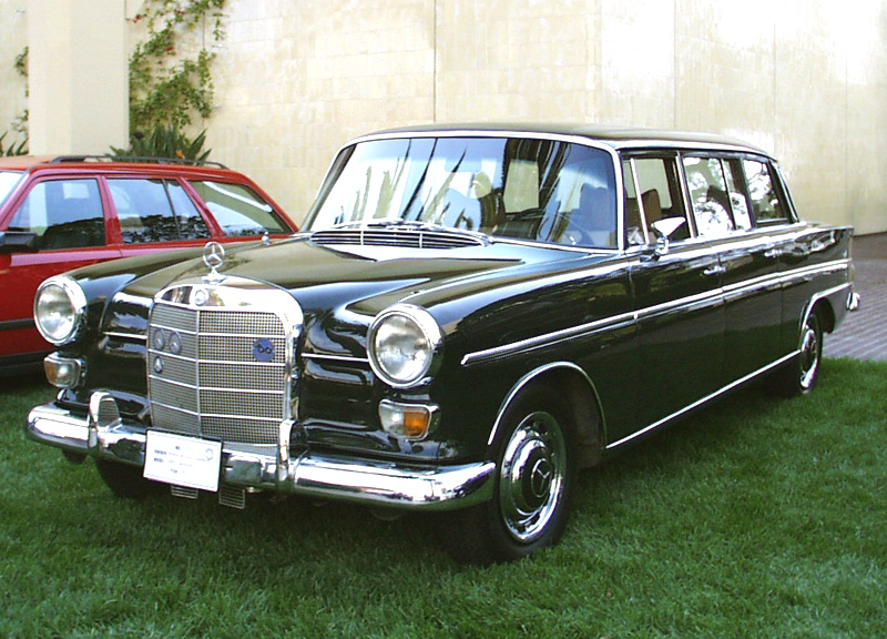 Mercedes-Benz 200 1967 #1