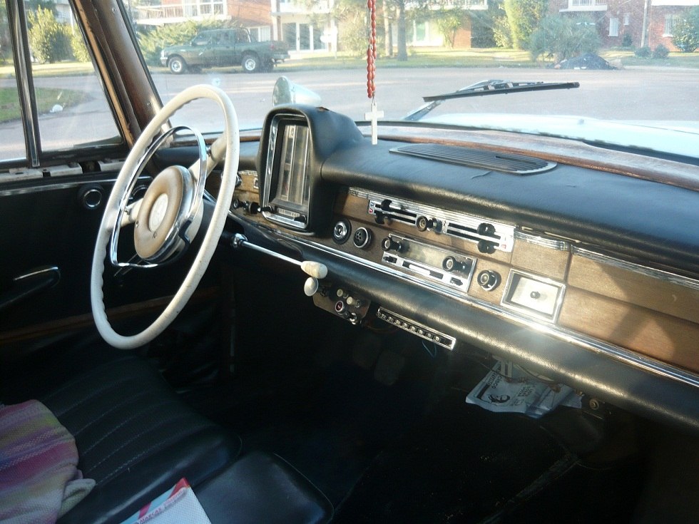 Mercedes-Benz 220 1964 #8