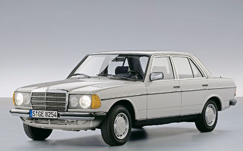 Mercedes-Benz 240 1976 #4