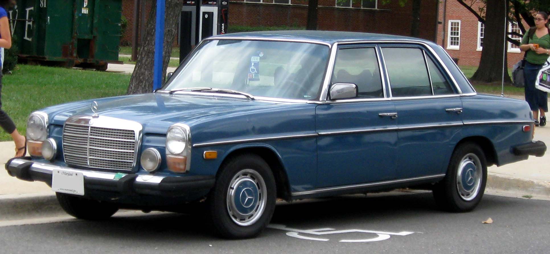 Mercedes-Benz 240D #5