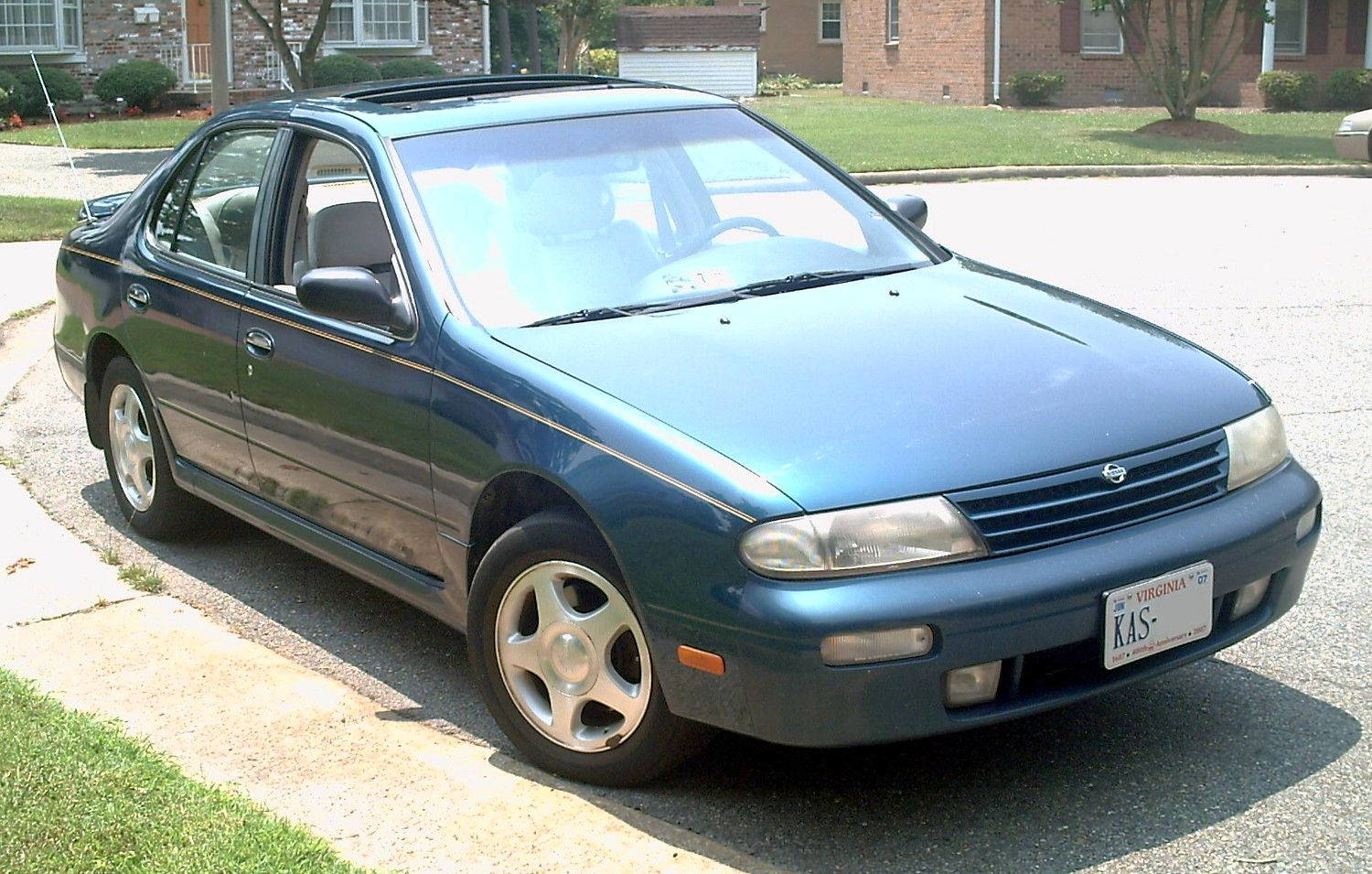 Nissan Altima 1995 #1